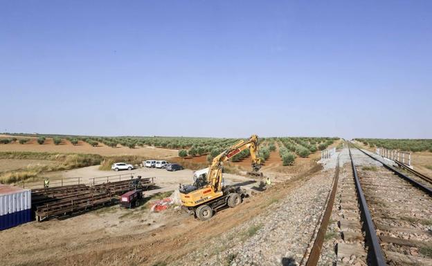 El nuevo puente de Usagre mejorará la conexión con Sevilla