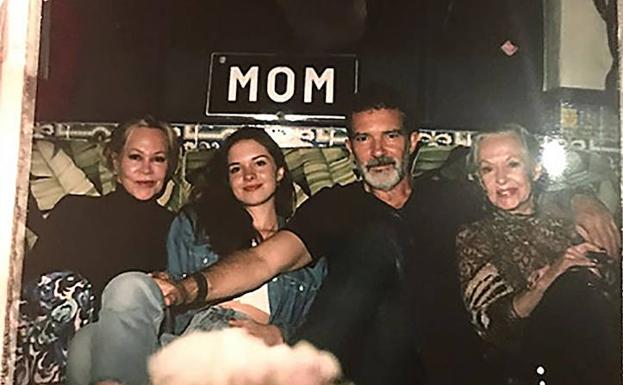 Antonio Banderas y Melanie Griffith, juntos en el cumpleaños de su hija