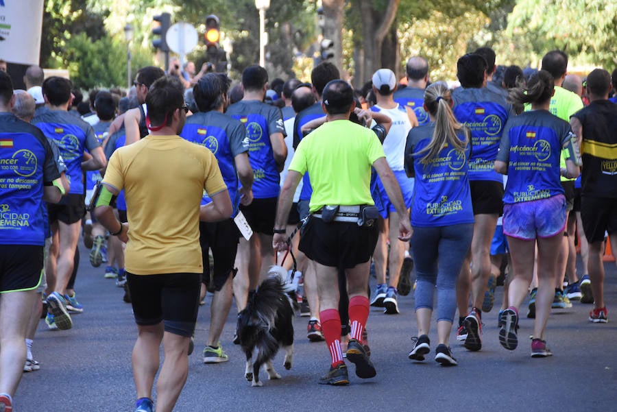 Medio millar de corredores participan en la carrera solidaria de la Guardia Civil