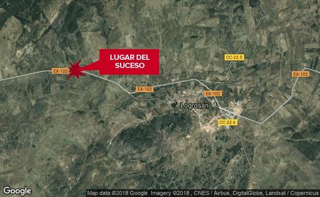 Cuatro heridos en un choque frontal entre una furgoneta y un turismo en Logrosán