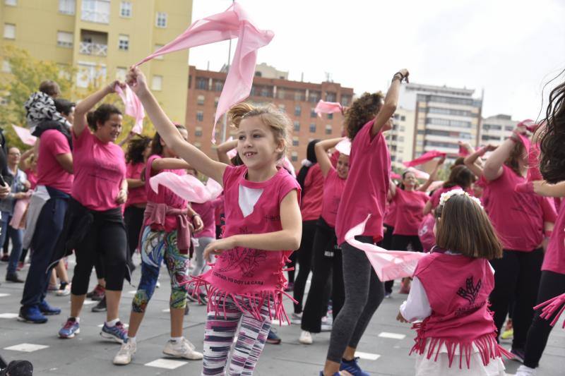 Zumba en Badajoz para concienciar sobre el cáncer de mama