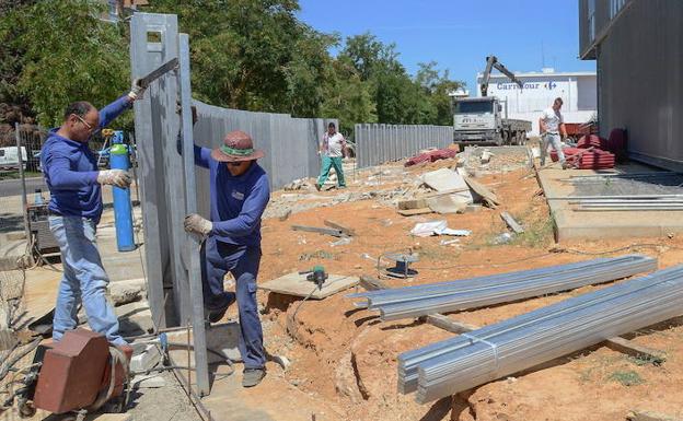 Los PGE recogerán una reforma para que los ayuntamientos puedan utilizar el superávit