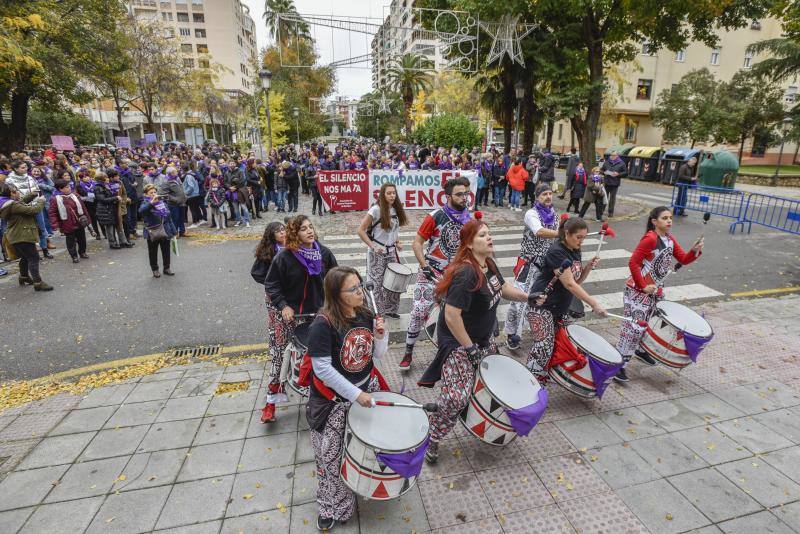 Extremadura grita 'Basta ya' y 'Ni una más'