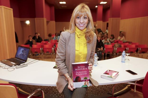 Aula HOY recibió anoche a Reyes Monforte