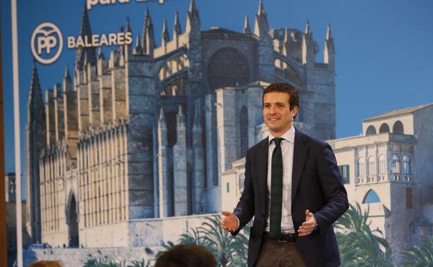 Casado reprocha a Sánchez haber consumado un «acto de traición a España»