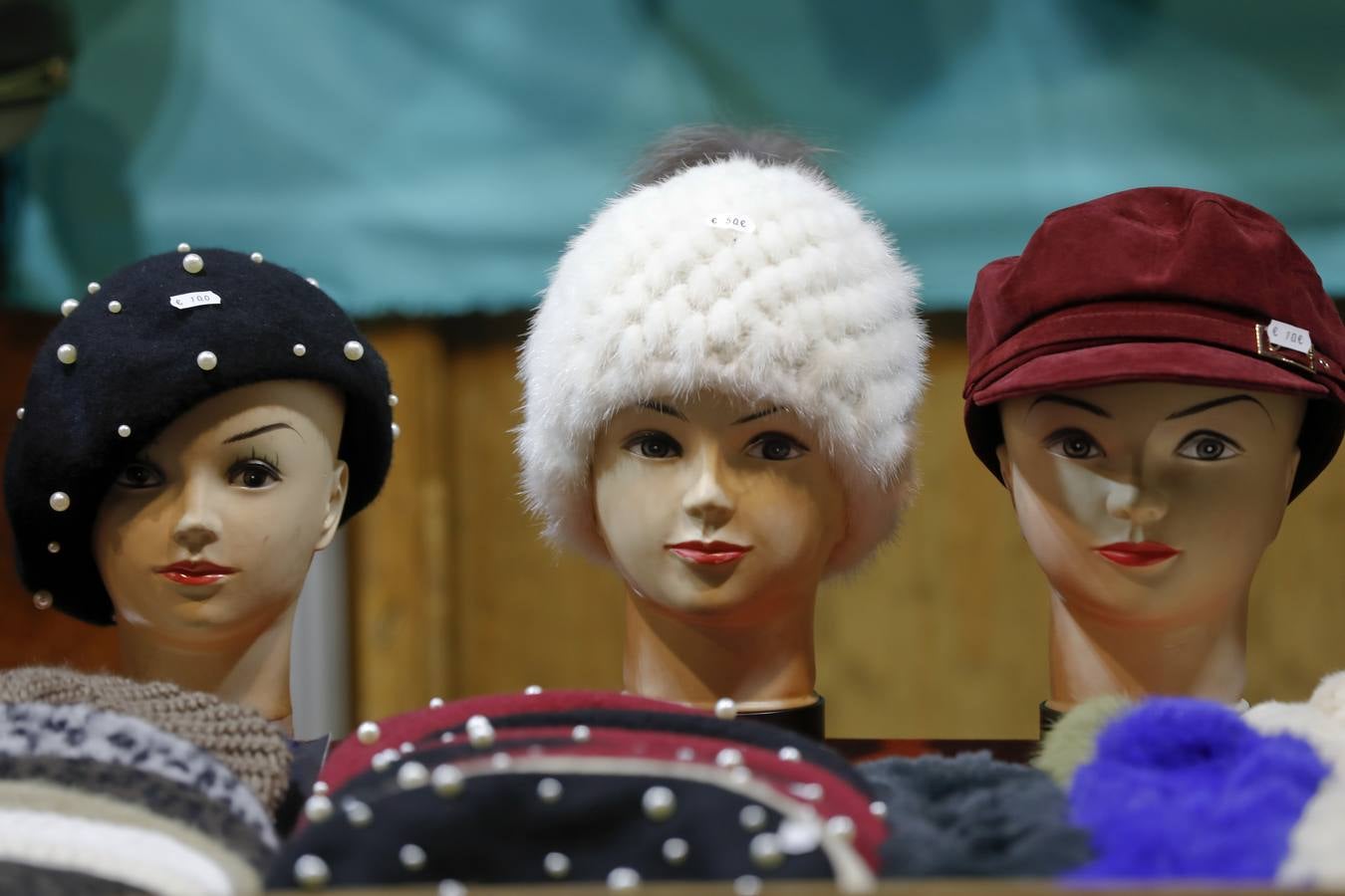 Mercadillo navideño en Cánovas
