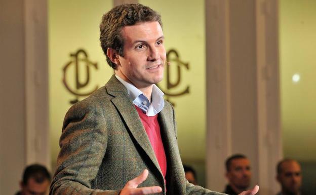 Casado recurre a la inmigración irregular para erosionar al Gobierno