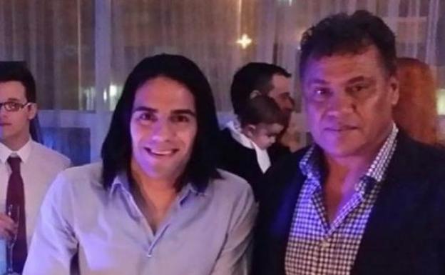 Muere el padre de Falcao tras desmayarse mientras jugaba al tenis