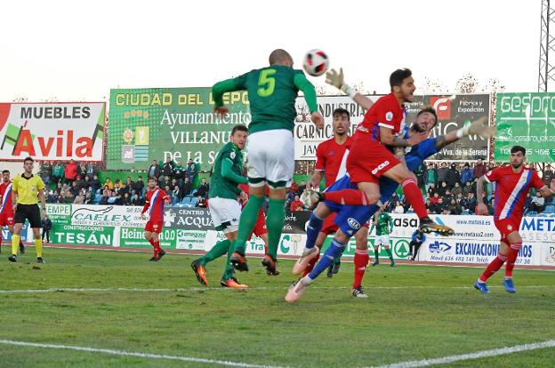 Resultado de imagen de VILLANOVENSE 1-3 R. HUELVA