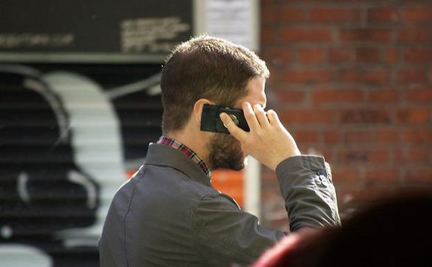 ¿Te espía tu móvil para ofrecerte publicidad?