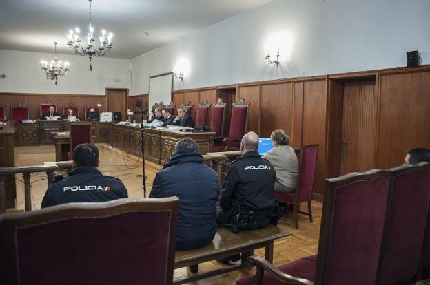 La Fiscalía mantiene que el apuñalamiento mortal de Monesterio fue un homicidio