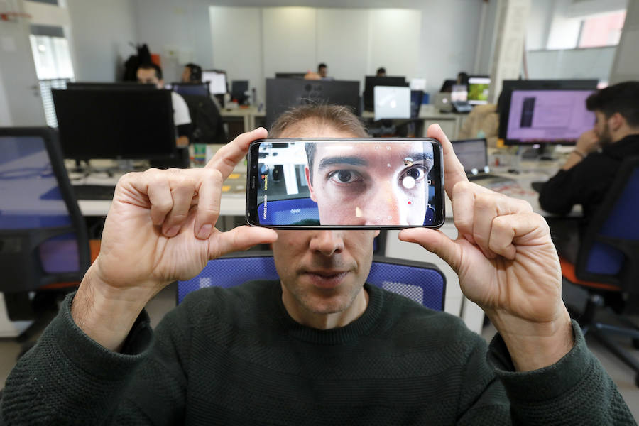 Cinco jóvenes extremeños triunfan con el reconocimiento biométrico