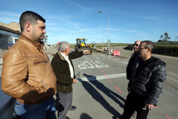 Vecinos de San Andrés rechazan una rotonda en la obra de la carretera con el centro de Mérida