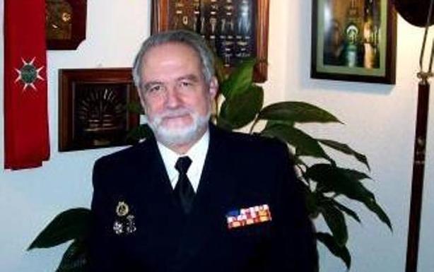 Conferencia del almirante José Ángel Sande Cortizo en Cáceres