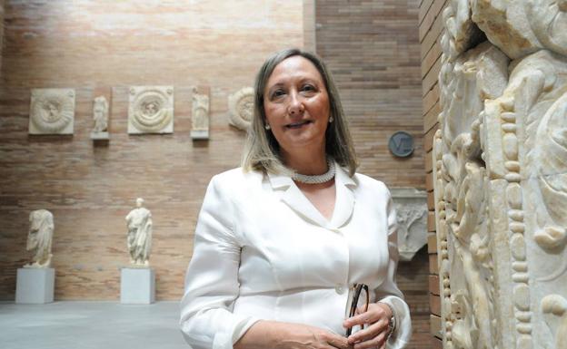 La directora del Museo Romano ofrece hoy una ponencia sobre los retratos masculinos