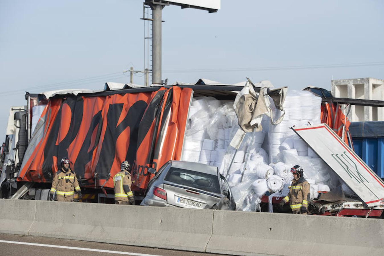 16 heridos leves en un accidente múltiple en Caya