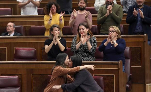 Podemos aguarda a su líder