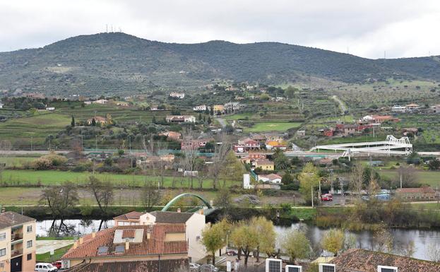 Luz verde a la legalización en Plasencia de las primeras viviendas de Santa Bárbara