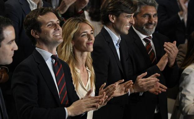 Casado confía en su apuesta personal para sostener al PP el 28 de abril