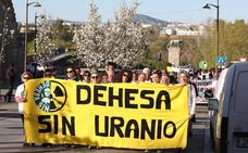Más de 1.200 personas se concentran en Mérida contra la mina de uranio en la región