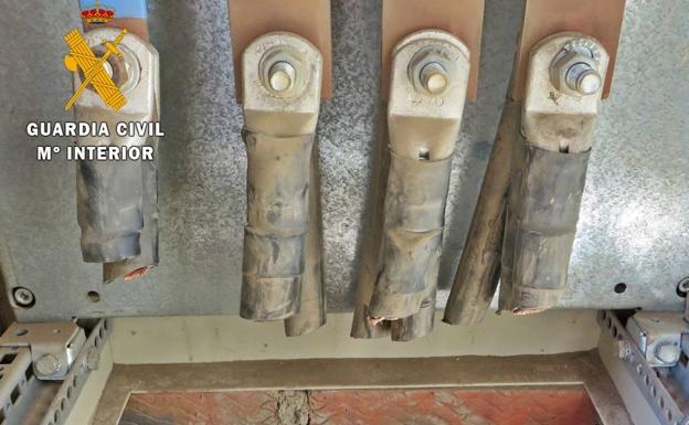 Una cantera de La Morera cesa su actividad laboral durante dos semanas por el robo de cobre