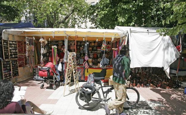 El Festival Womad recibe 483 solicitudes para instalar un puesto de artesanía en Cánovas