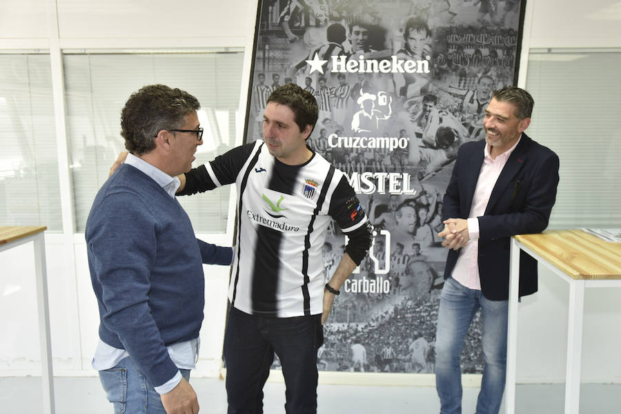 El Badajoz quiere el playoff