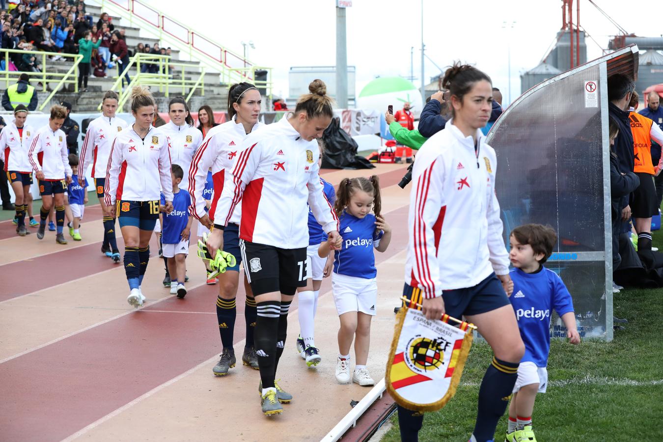 Partido amistoso entre España y Brasil que ha sido disputado en Don Benito