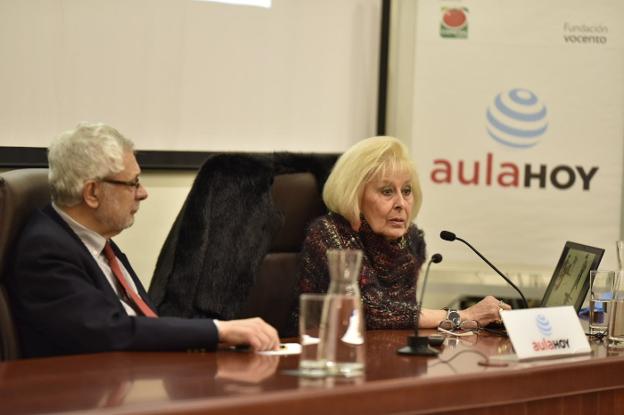 Los toros a debate en el Aula HOY