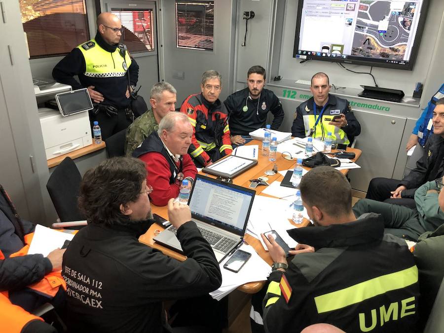 Un accidente radiológico simulado en la frontera pone a prueba a medios lusos y españoles