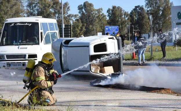 200 personas participan en el primer simulacro de accidente radiológico transfronterizo en Badajoz