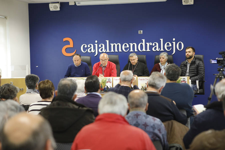 Cácerescaparate | La Sagrada Cena, los superhéroes y Cospedal