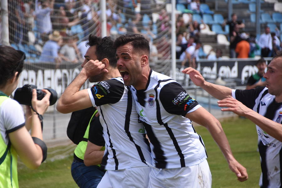 El Badajoz vence al Jumilla en el Nuevo Vivero (1-0)