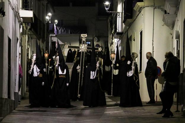 Jerez enmudece el Martes Santo y acompaña con recogimiento la Oración de Jesús en el Huerto