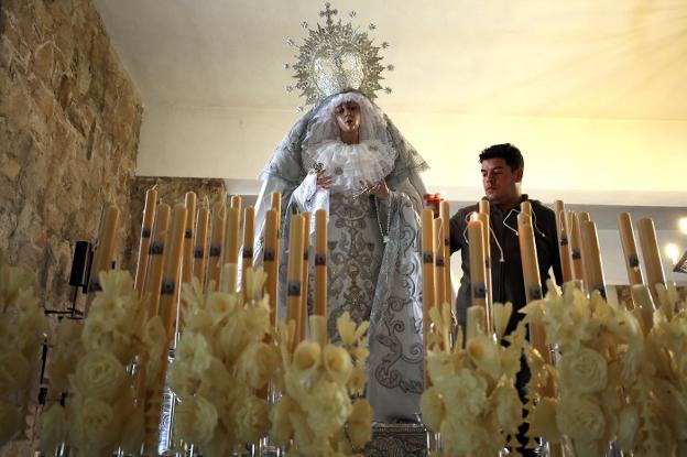 Cuatro procesiones de día y una de madrugada, pendientes del cielo este Jueves Santo en Mérida