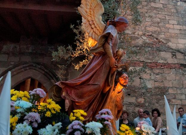 La procesión conjunta de las parroquias jaraiceñas, hoy