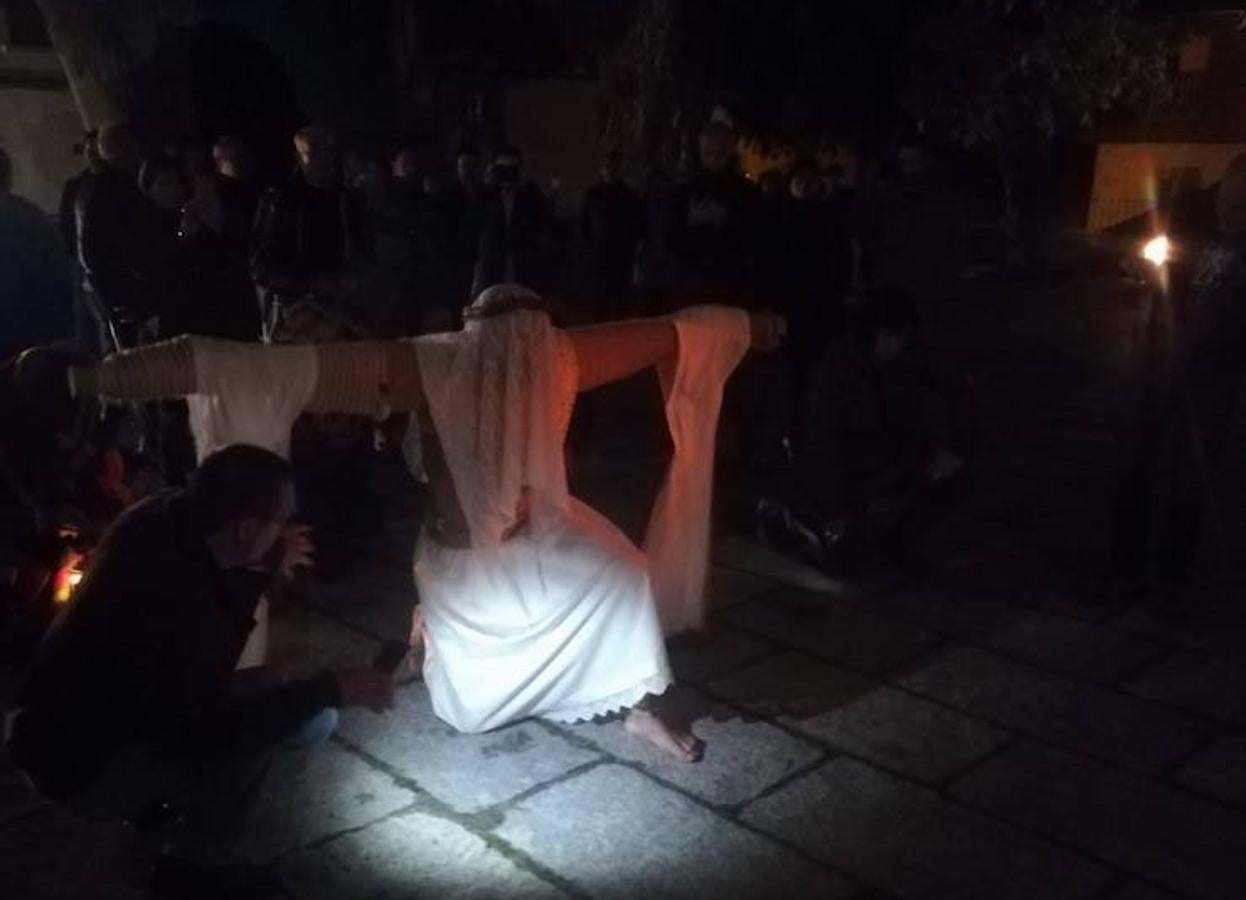 Así vivieron los empalaos la madrugada de este Viernes Santo