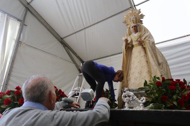 Un madrugador Jesús Resucitado despide con júbilo la Semana Santa en Mérida