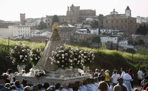 La bajada de la Virgen de la Montaña estrena título de Interés Turístico Regional