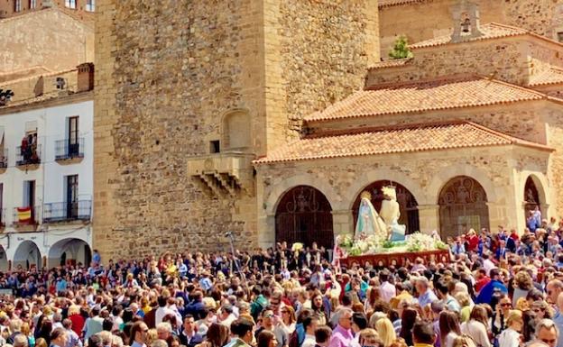 Más de 100.000 turistas pasaron por Cáceres en Semana Santa