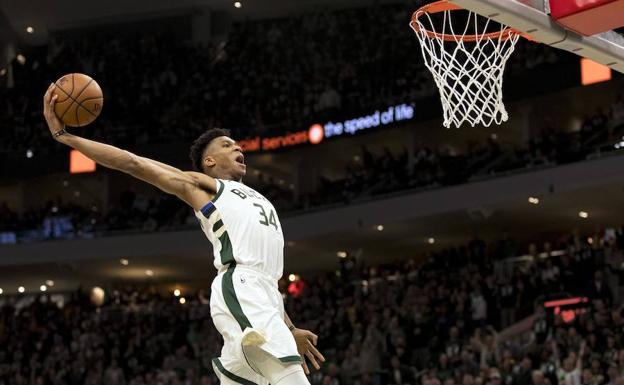 Antetokounmpo lidera el triunfo y los Bucks pasan a las finales de la Conferencia Este