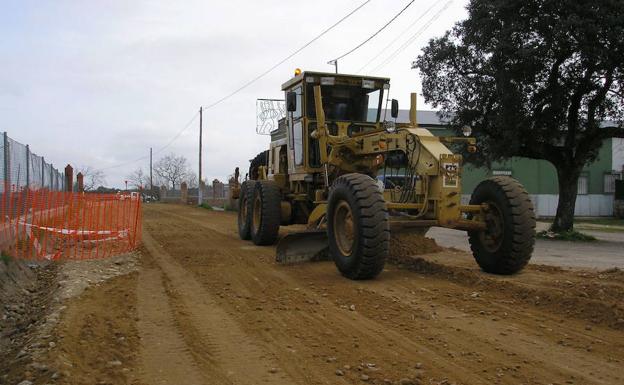 Extremadura destinará 3,4 millones para mejorar caminos rurales en nueve municipios