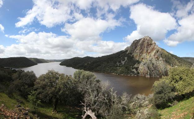Monfragüe se abre a sordos y sordociegos
