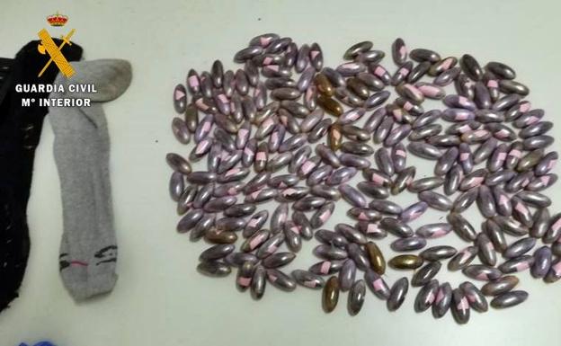 Detenido en la A-66 un vecino de Almendralejo con dos kilos de hachís ocultos en un coche