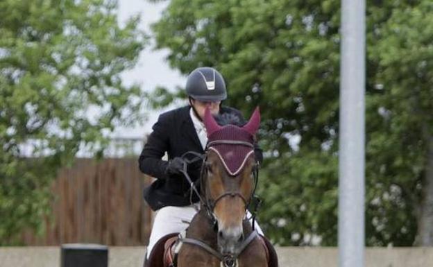 Concurso de saltos y Día del Niño inician la preferia en Cáceres