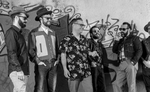 Concierto de 'TT Syndicate' en el Corral de las Cigüeñas de Cáceres