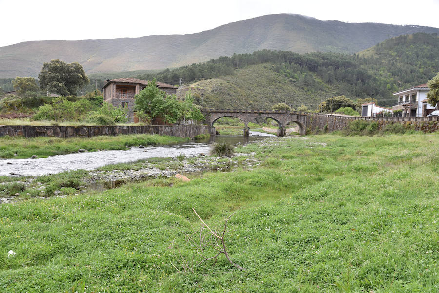 Tras los pasos de Buñuel en Las Hurdes