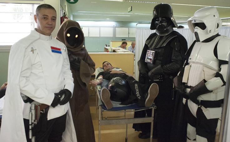 Darth Vader llena su imperio de donantes