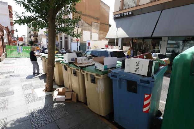 Osuna anuncia medidas drásticas para mantener limpia la ciudad de Mérida y el mercadillo