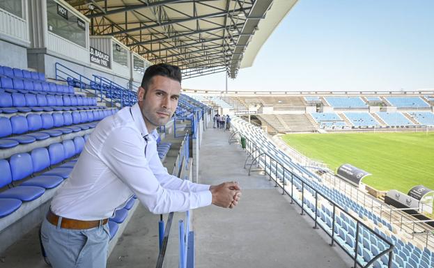 Álvaro Trigo, director general del CD Badajoz: «No tenemos campo para entrenar»